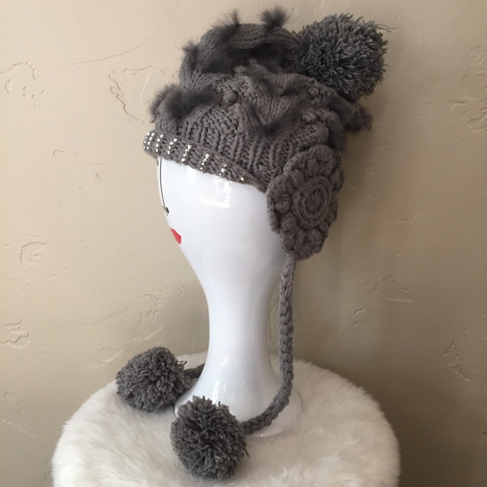 Boho Gray Faux Fur Knit Pom Pom Beanie